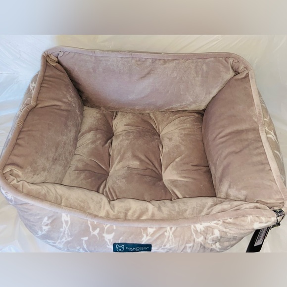 Nandog Dog Cat Pet Micro Plush Reversible Cozy Bed Light Brown New w Tags 21x20 - Picture 2 of 11